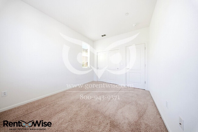 Photo - 1583 Sylvia St