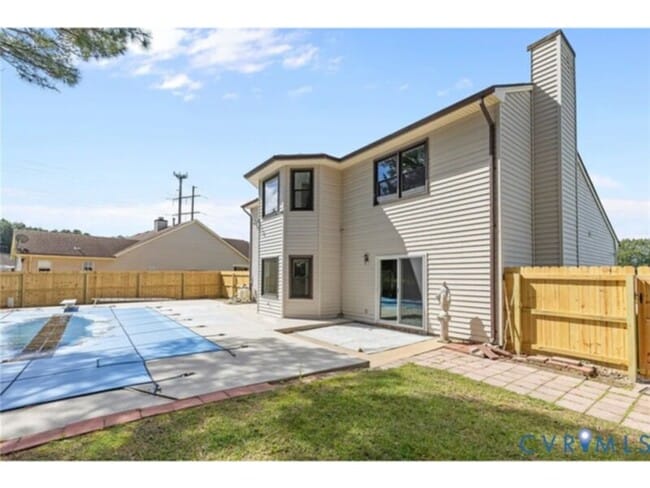 Building Photo - 4 Bedroom 3 Bathroom for Rent