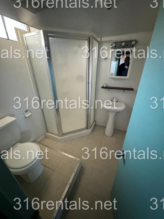 Photo - $1250 - 3 bed 2 bath - Single Family Home