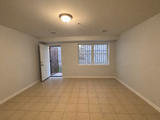 807 S 14th St Unit 1