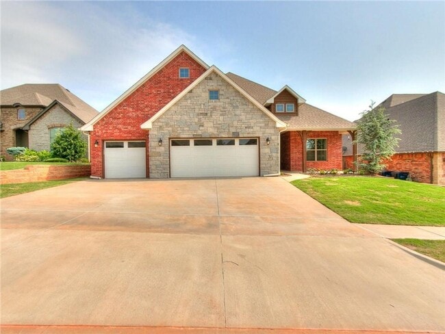 Stunning Home in West Edmond + 5 bedrooms ... - Stunning Home in West Edmond + 5 bedrooms ...