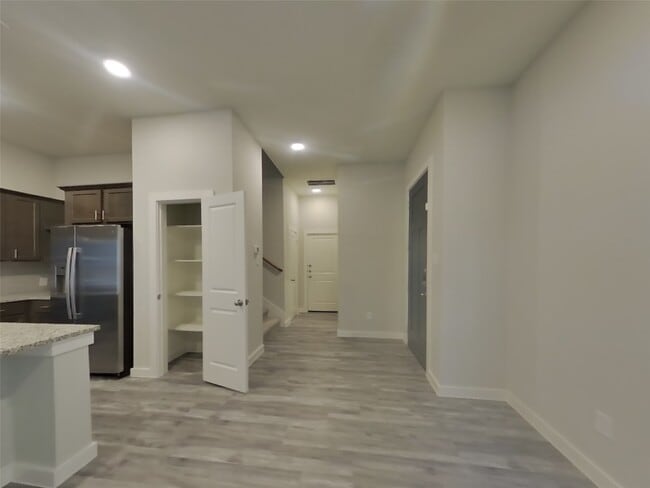 Photo - 9835 Willow Creek Commerce Dr