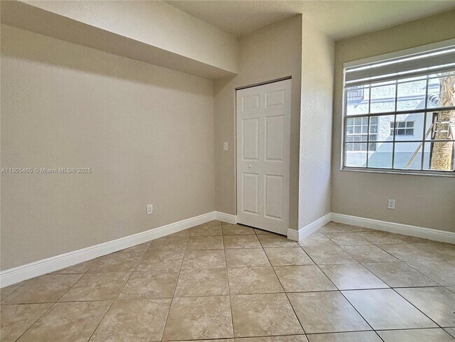 Photo - 741 SW 148th Ave Unidad 701