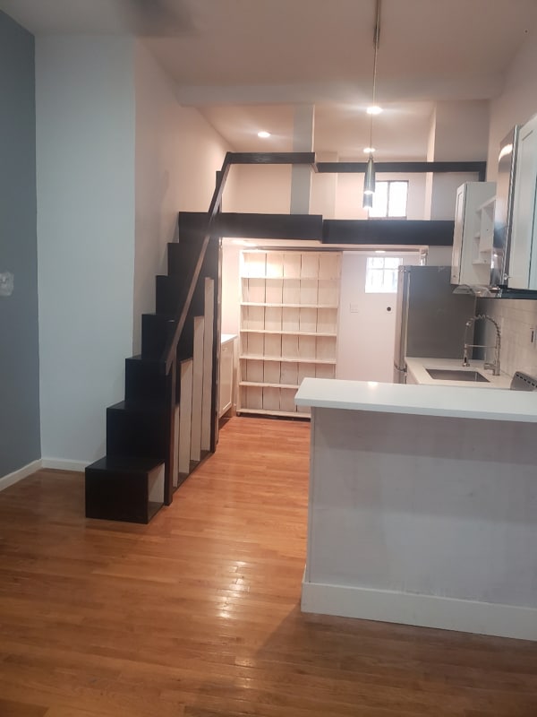 Photo - 2130 South St