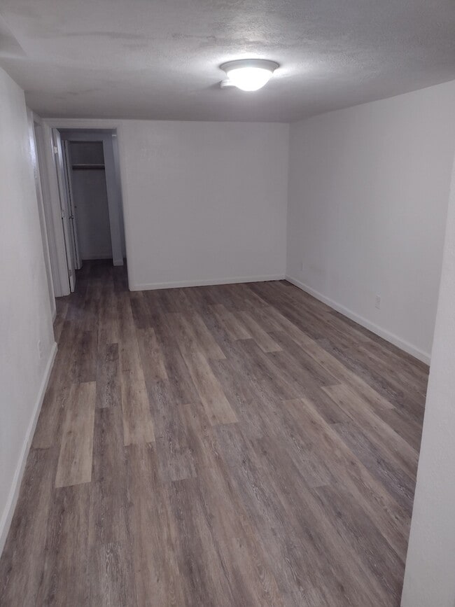 Photo - 248 E Osbourne St Unit Basement#8