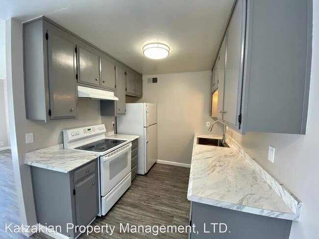 Photo - 3702 W Benjamin Holt Dr