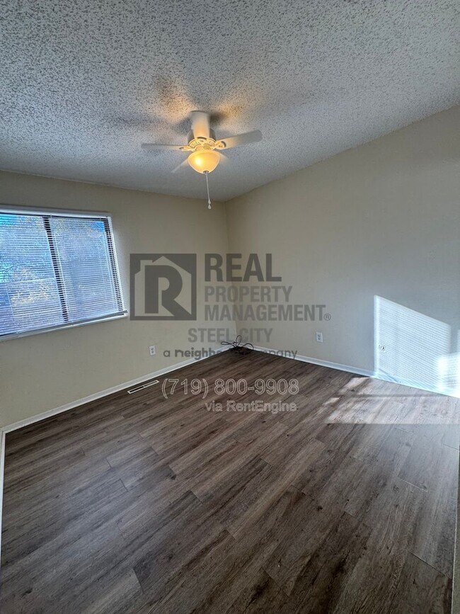 Photo - 605 W 15th St