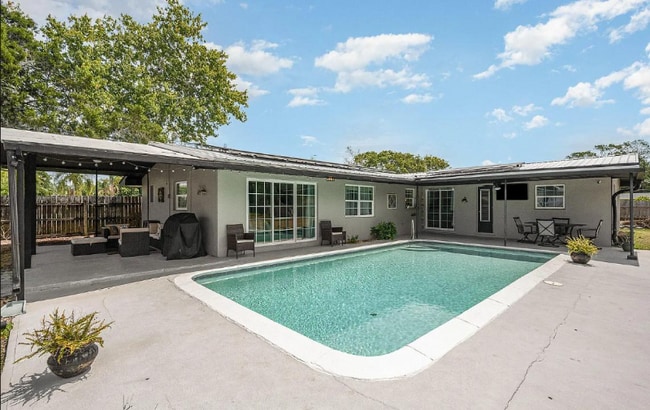 Photo - 3105 Sharon Dr