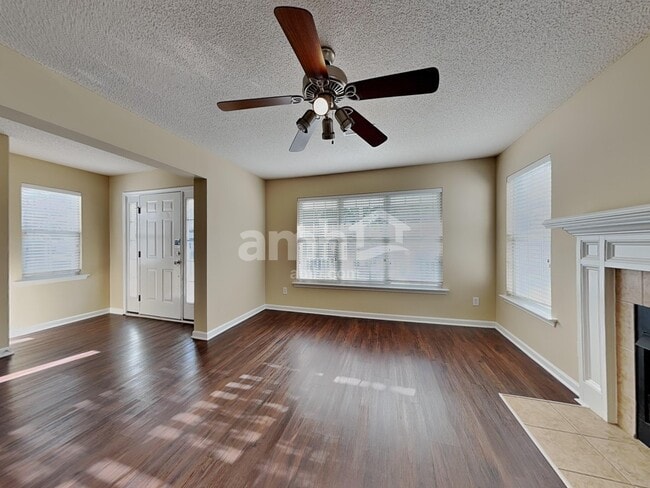 Photo - 4924 Lighthouse Ct