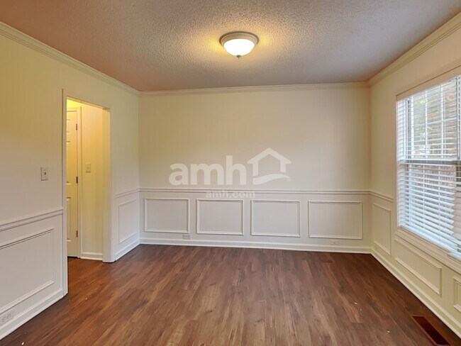 Photo - 5705 Wandering Vine Trl SE