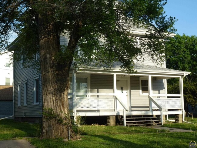 Building Photo - 402 West St