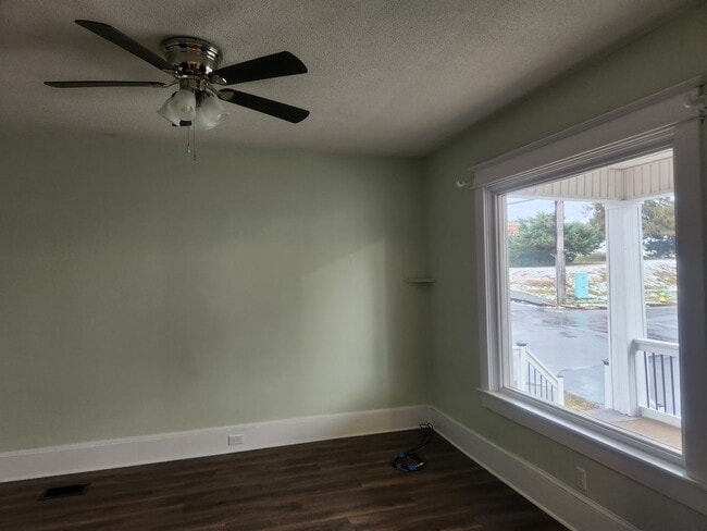 Photo - Beautiful 3 Br in Altoona