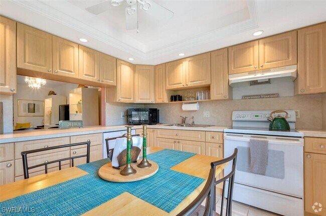 Building Photo - 83 Glades Blvd Unit 1612 Rental