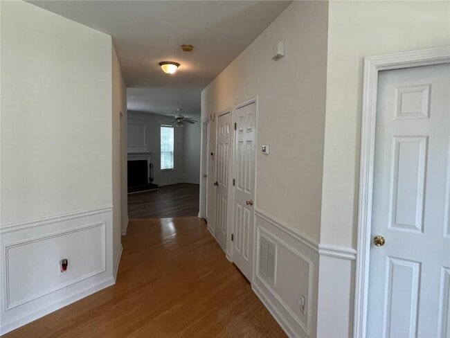 Photo - 421 Holland Springs Dr NW