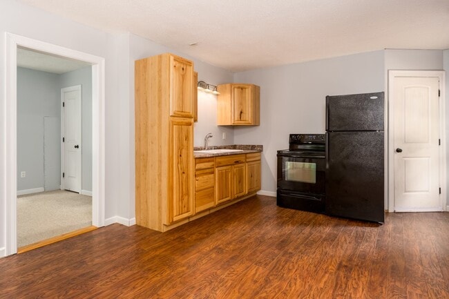 Building Photo - 19 Carignan Dr Unit Downstairs Rental