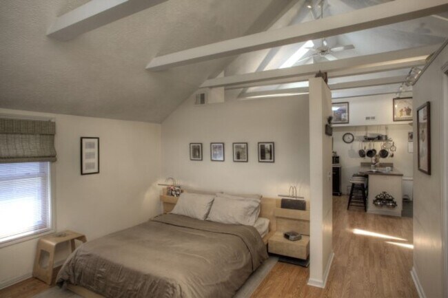 Photo - 2589W11 Unidad REAR