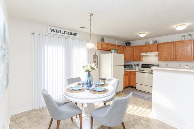 2BR, 2BA - 1,080 SF - Dining Area & Kitchen