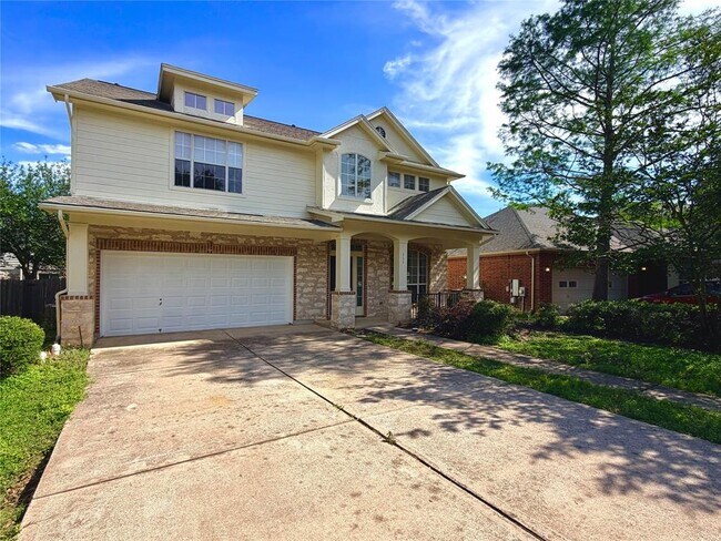 Photo - 111 N Field St