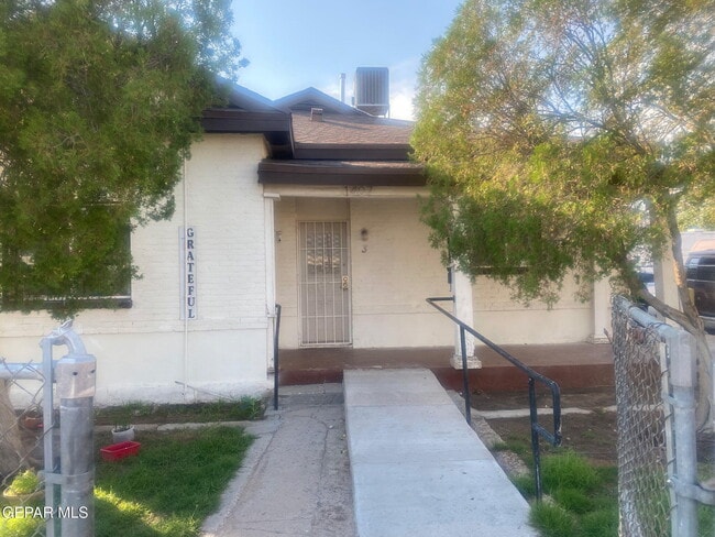 Building Photo - 1407 E San Antonio Ave Rental