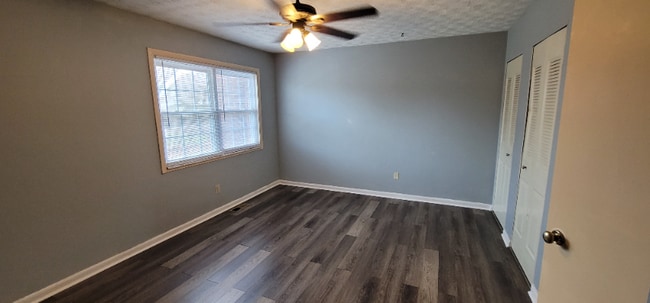 Photo - 3500 Warwick Dr