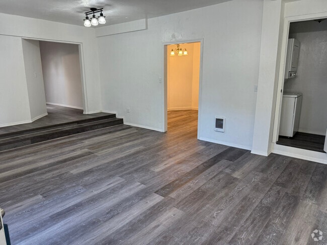 Building Photo - 921 102nd St S Rental