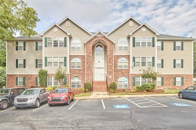 Building Photo - Gated Condo Community Near Wake Forest
