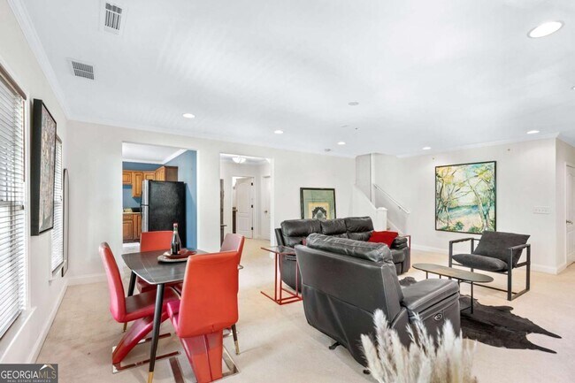 Photo - 4260 Beverly Ln NE