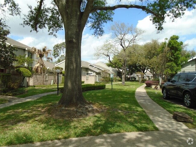 Building Photo - 13012 Greenway Chase Ct Unit 3012 Rental