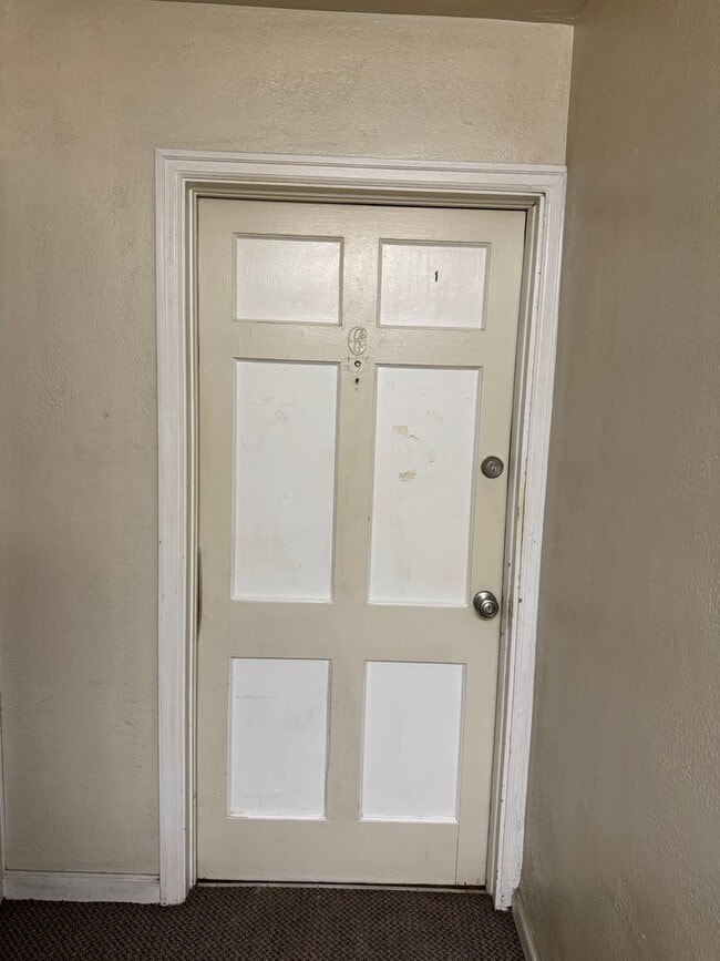 Building Photo - DEMJ620 Unit #6