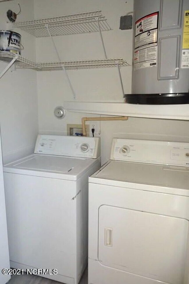 Photo - Silver Creek Village | 2 Bed, 2 Bath | Mon...