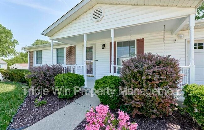 Photo - 2548 Bolton St