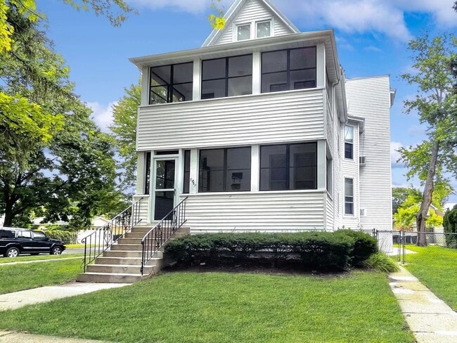 Photo - 6867 N Ottawa Ave Unit 2