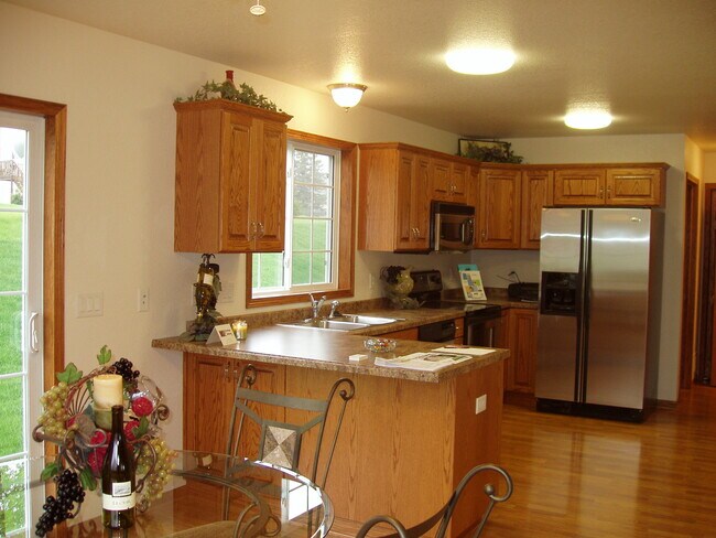 Kitchen Area - 109 19th St NE