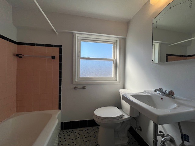 Photo - 7327 N Rogers Ave Unit 408