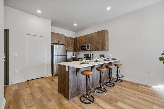 Photo - Riverwalk Apartments