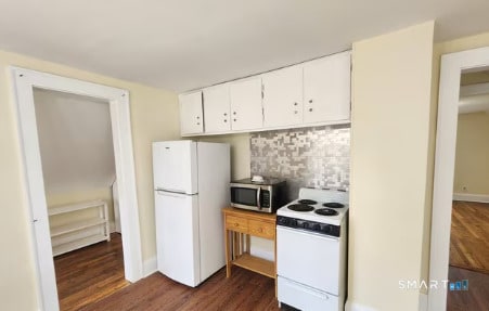 49 1/2 Silver St