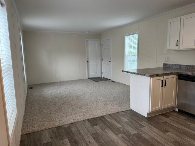 Photo - 1306 Scenic Dr