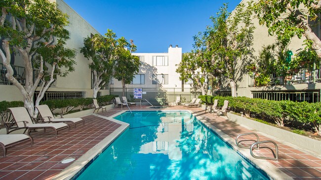 Encino Crest Apartments
