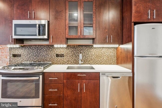 Photo - 131 S 13th St Unit 3F