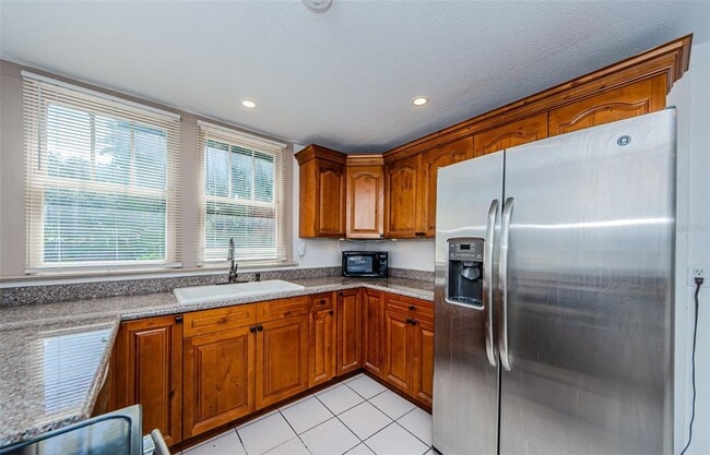 Photo - 620 Earle Ave N