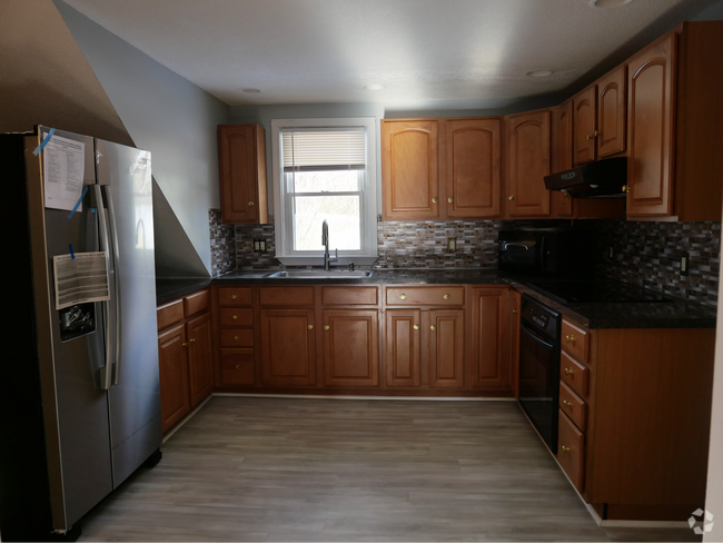Building Photo - 55 Makara St Unit 2F Rental