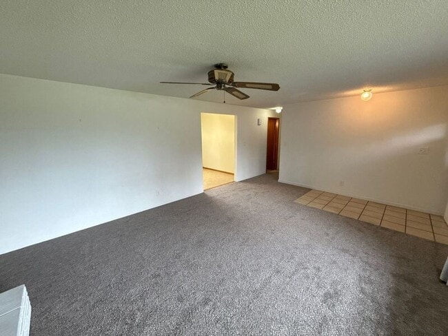 Photo - 1650 NW Highland Dr