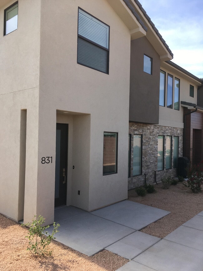Photo - 831 S Black Alder Dr