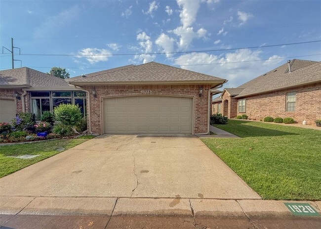 Photo - 1928 NW 157th St