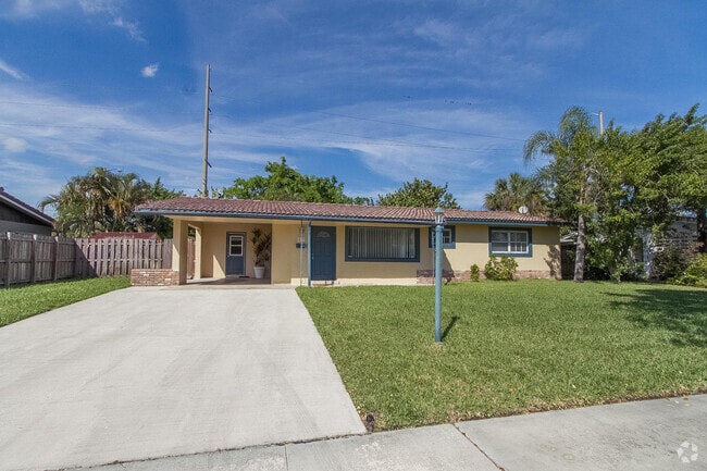 Building Photo - 927 W Royal Palm Rd Rental