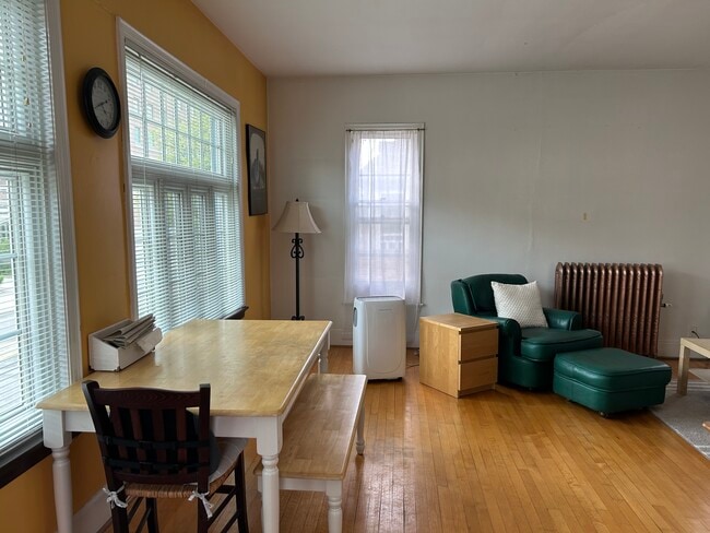 Dinette area - 815 E Huron St