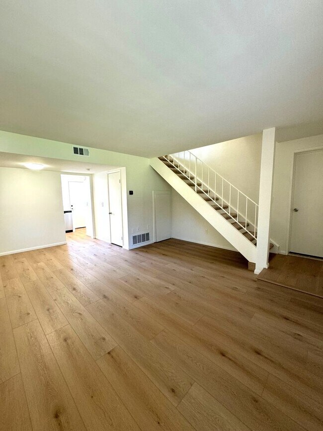 Beautifully remodeled condo at Jamacha Gre... House Rental in El