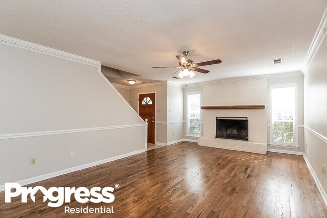 Photo - 360 Ann Marie Dr
