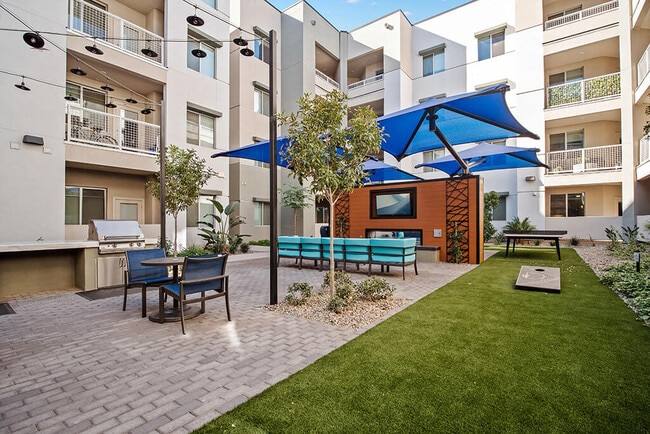 The District at Scottsdale Apartments