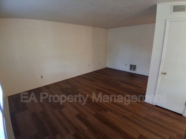 12200 Candelaria Rd NE Unit A